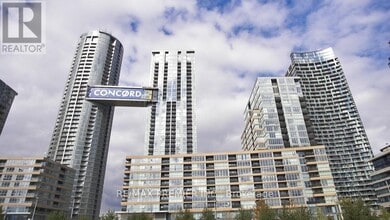 15 Iceboat Terr in Toronto, ON - Building Photo - Building Photo