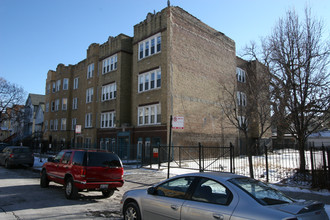 3639 W Shakespeare Ave in Chicago, IL - Building Photo - Building Photo