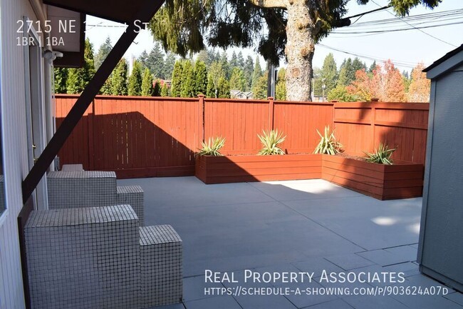 2715 NE 115th St in Seattle, WA - Building Photo - Building Photo