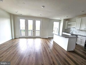 43400 Farringdon Sq in Ashburn, VA - Building Photo - Building Photo