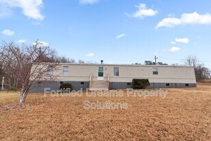 886 Frye Rd in Stoneville, NC - Building Photo