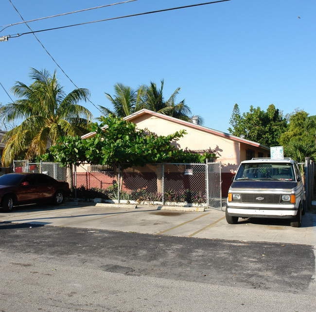 1225 NE 6th Ave in Fort Lauderdale, FL - Building Photo - Building Photo