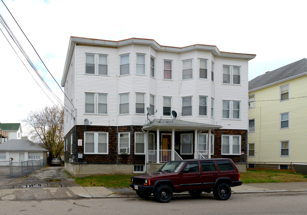 197 Sabin St in Pawtucket, RI - Building Photo