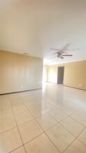 5565 Telipa Dr in Orlando, FL - Building Photo - Building Photo