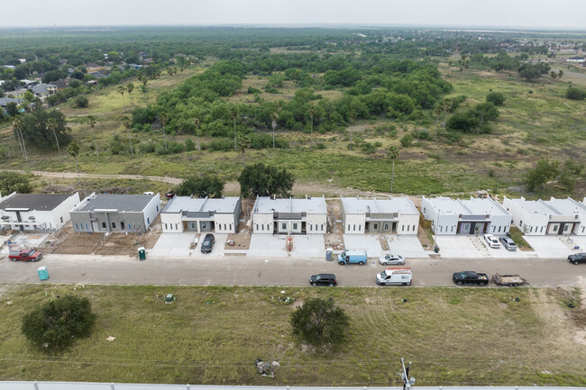 1467 S Mile Rd in Mission, TX - Building Photo - Building Photo