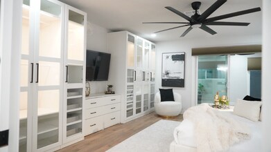 7707 E Meadowbrook Ave in Scottsdale, AZ - Building Photo - Building Photo
