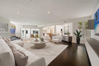 230 Ridgewood Rd in Coral Gables, FL - Building Photo - Building Photo