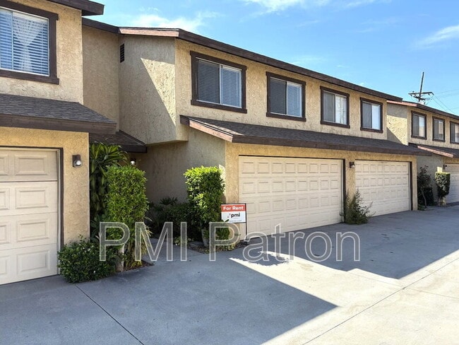 property at 5505 Loveland St