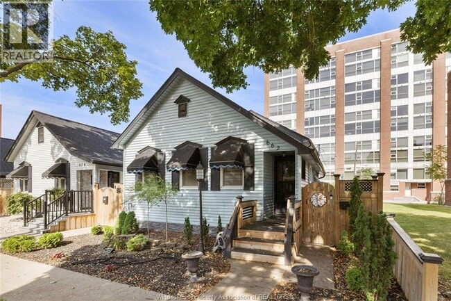 property at 662 Argyle Rd