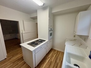1011 6th St in Lake Charles, LA - Building Photo - Building Photo