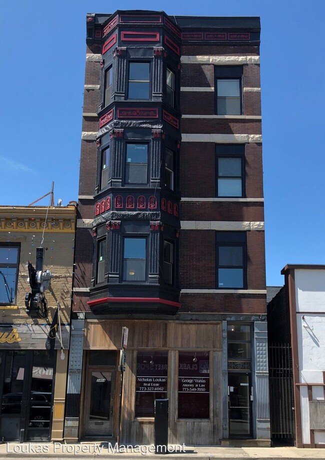 3464 N Clark St in Chicago, IL - Foto de edificio - Building Photo