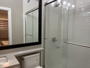 2222 Davies Ct in Richmond, BC - Building Photo - Building Photo