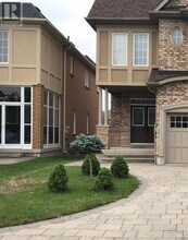 98 Heritage Hollow Estate St in Richmond Hill, ON - Building Photo - Building Photo