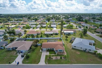 426 Canterbury Rd in Venice, FL - Building Photo - Building Photo