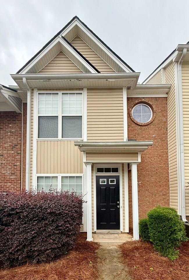 property at 15 Pearl Chambers Ct