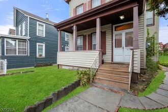 100 Linden St in Passaic, NJ - Building Photo - Building Photo
