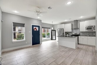 20 Evanston St in Houston, TX - Building Photo - Building Photo