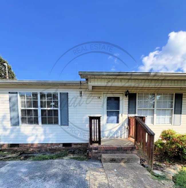property at 220 Nowlin Dr