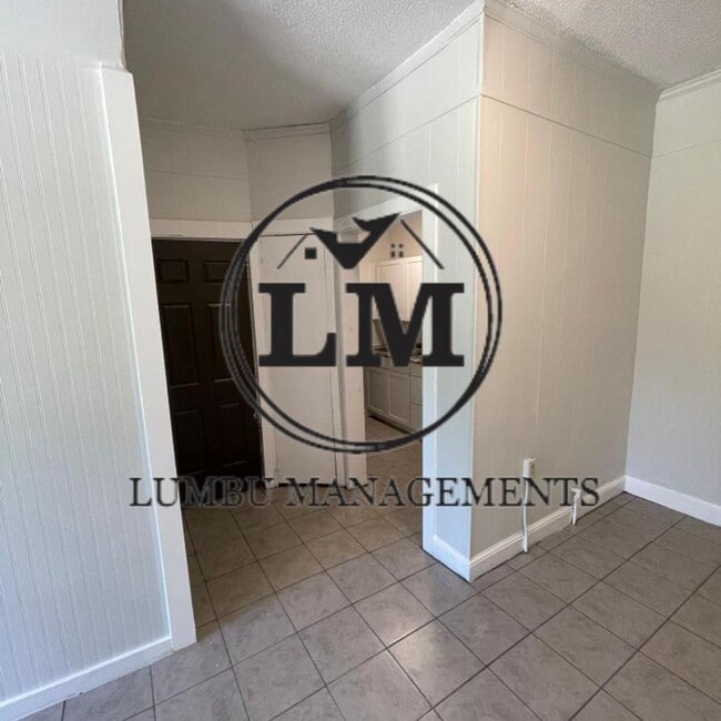 119 N Fisher St in Burlington, NC - Building Photo - Building Photo