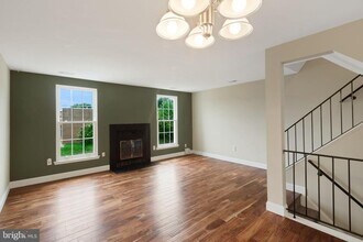 7946 Brighton Way in Manassas, VA - Building Photo - Building Photo