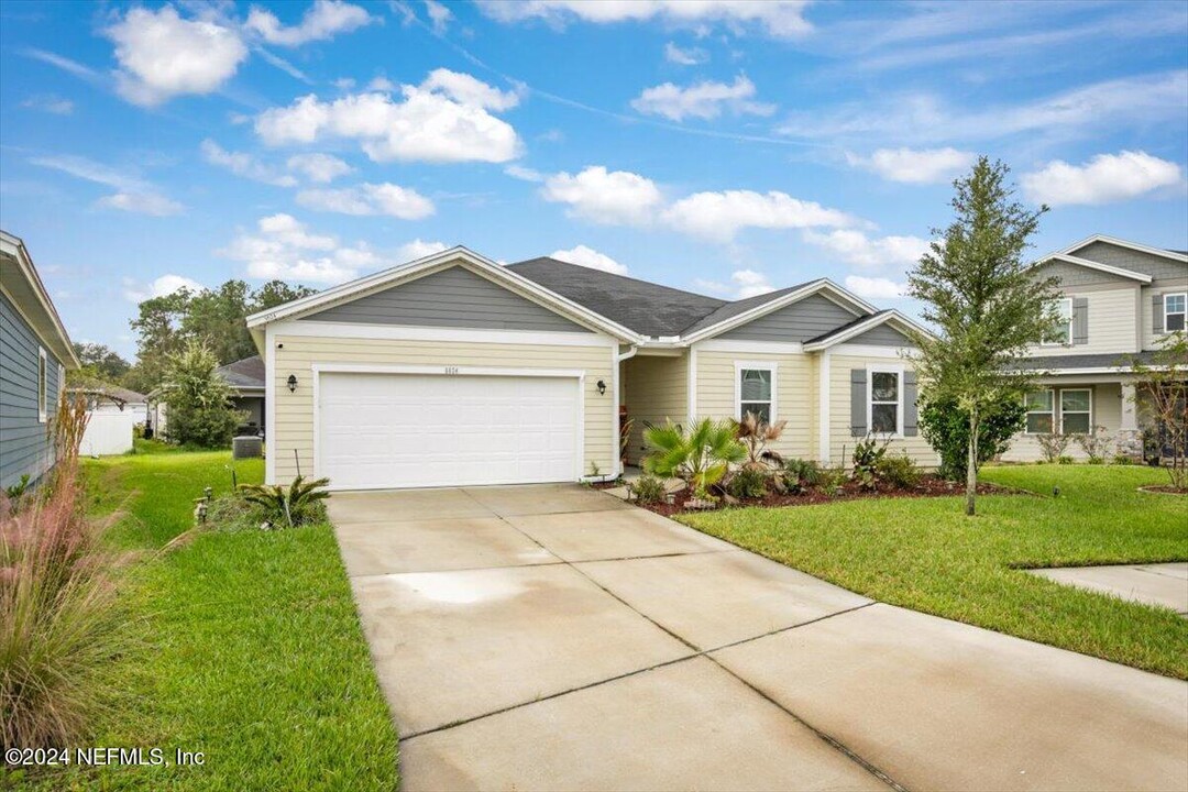 5624 Lily Hill Ct in Jacksonville, FL - Foto de edificio