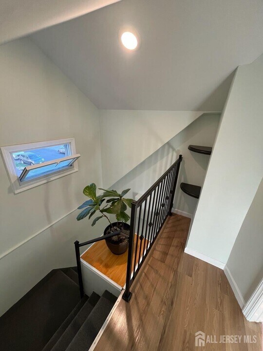 426 Willow Ave in Roselle Park, NJ - Building Photo
