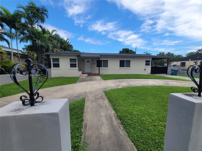 8839 SW 28th St in Miami, FL - Building Photo - Building Photo