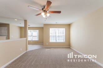7022 Fox Point Dr in Charlotte, NC - Building Photo - Building Photo
