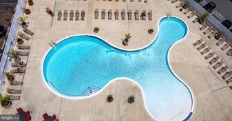 1 Brown St in Philadelphia, PA - Building Photo