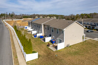 Whitaker Walk in Millville, NJ - Foto de edificio - Building Photo