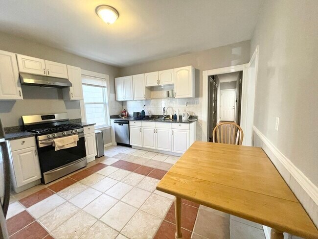 9 Taft St in Boston, MA - Building Photo - Building Photo