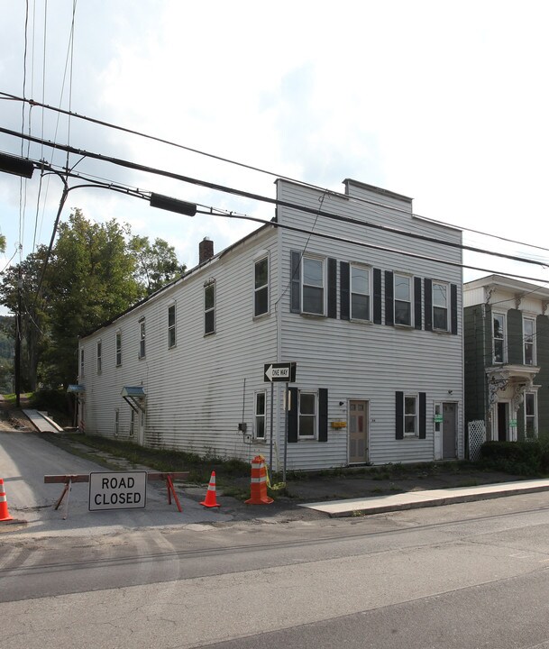 104 Main St in Schenevus, NY - Building Photo