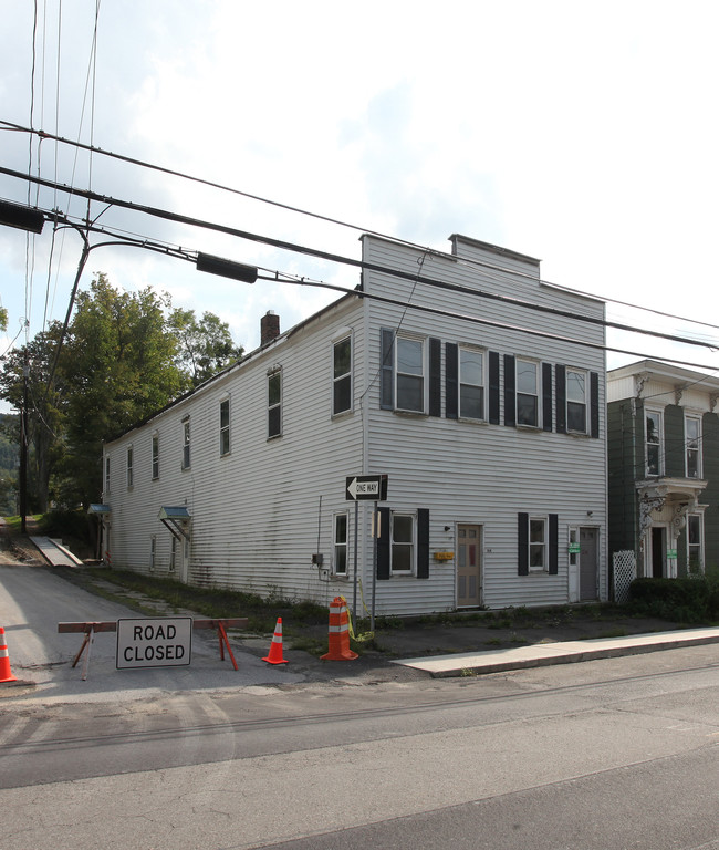 104 Main St in Schenevus, NY - Building Photo - Building Photo