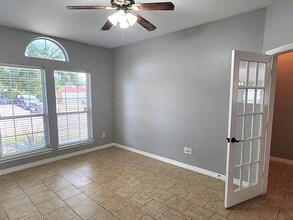 3413 Newgate St in Midlothian, TX - Building Photo - Building Photo