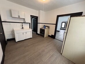 3611 E 147th St in Cleveland, OH - Building Photo - Building Photo