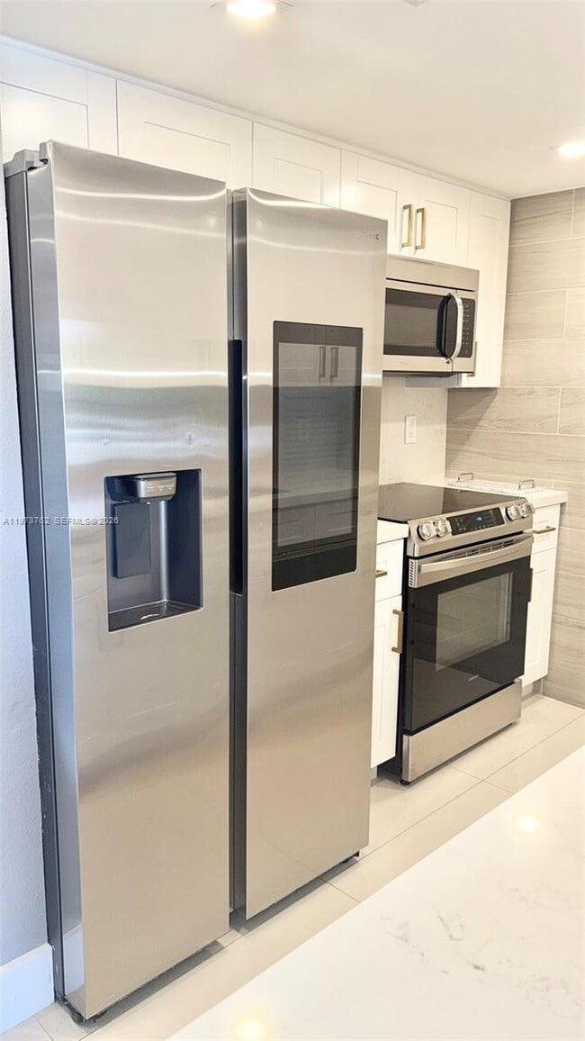 property at 637 SW 3rd St