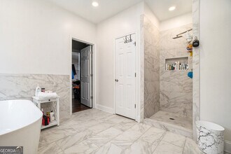 2798 Glenlocke Cir NW in Atlanta, GA - Building Photo - Building Photo