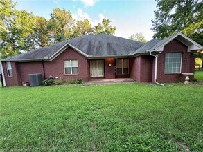 3414 Pecan Grove Pl in Alma, AR - Foto de edificio - Building Photo