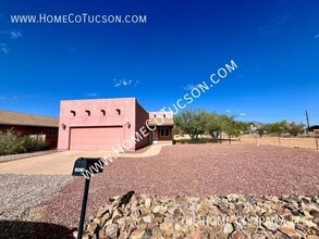 10076 S Honeysuckle Dr in Hereford, AZ - Foto de edificio - Building Photo