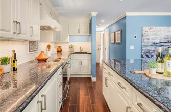 1810 43rd Ave E in Seattle, WA - Building Photo - Building Photo