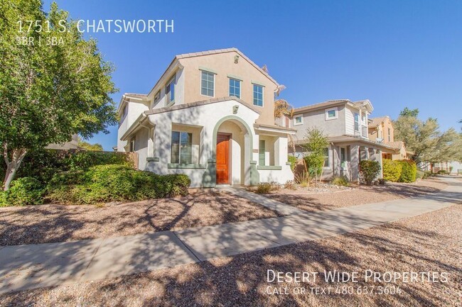 1751 S Chatsworth in Mesa, AZ - Foto de edificio - Building Photo