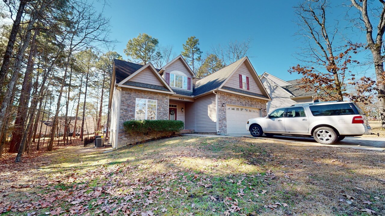 446 Captain Harbor in Sanford, NC - Building Photo