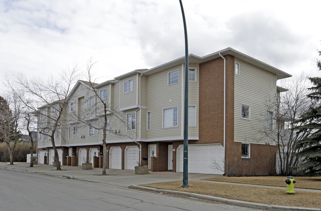 401-415 10th Ave NE in Calgary, AB - Building Photo - Building Photo