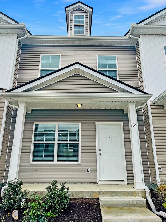 234 Tara Ct in Columbia, TN - Building Photo