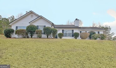 350 Cobbler Dr in Newnan, GA - Foto de edificio - Building Photo