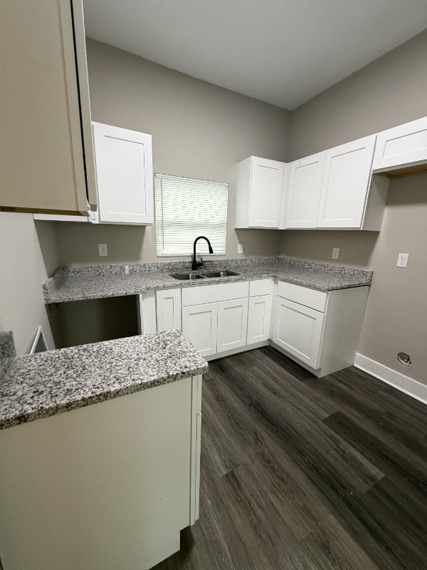 property at 1915 Phoenix Ave