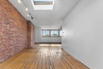 668 Tremont St, Unit 4## in Boston, MA - Foto de edificio - Building Photo