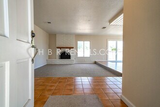 491 Ribier Ct in Manteca, CA - Building Photo - Building Photo