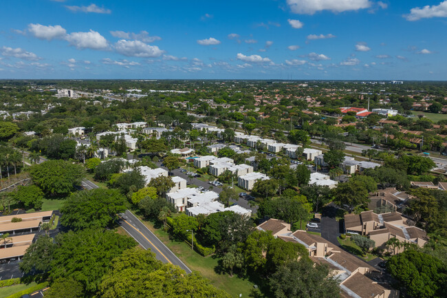 Woodhaven in Boca Raton, FL - Building Photo - Building Photo