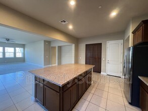 671 Monte Casa St in Manteca, CA - Building Photo - Building Photo